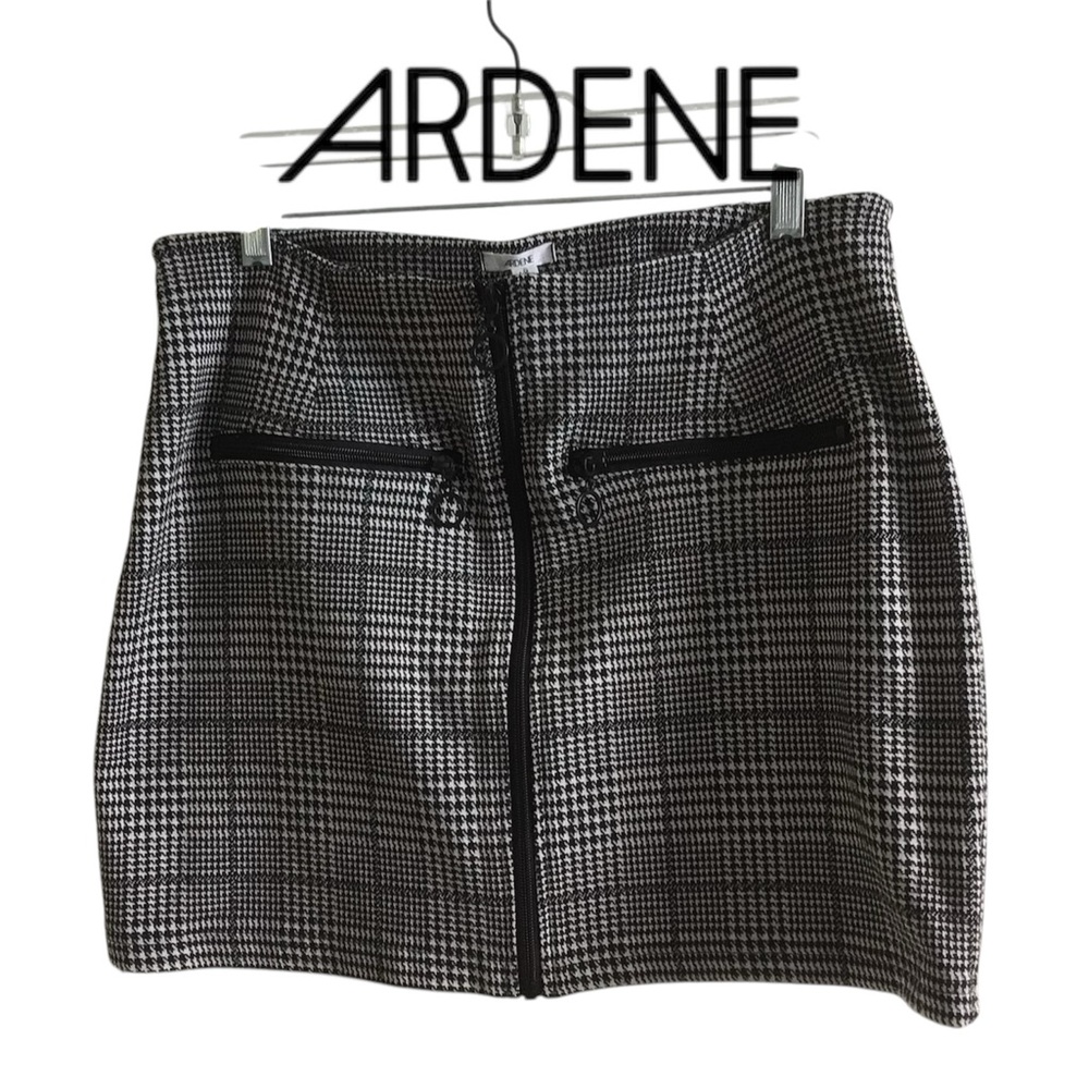 Skirt 🦋 ARDENE
